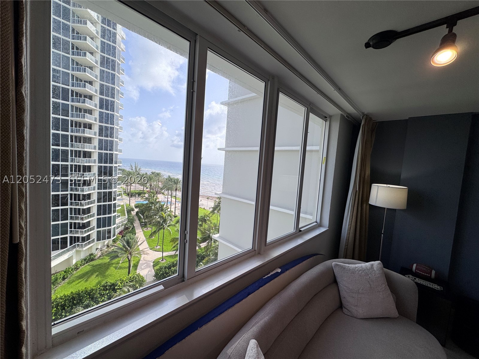 THE AVENTURA BEACH CLUB C - Residential Lease