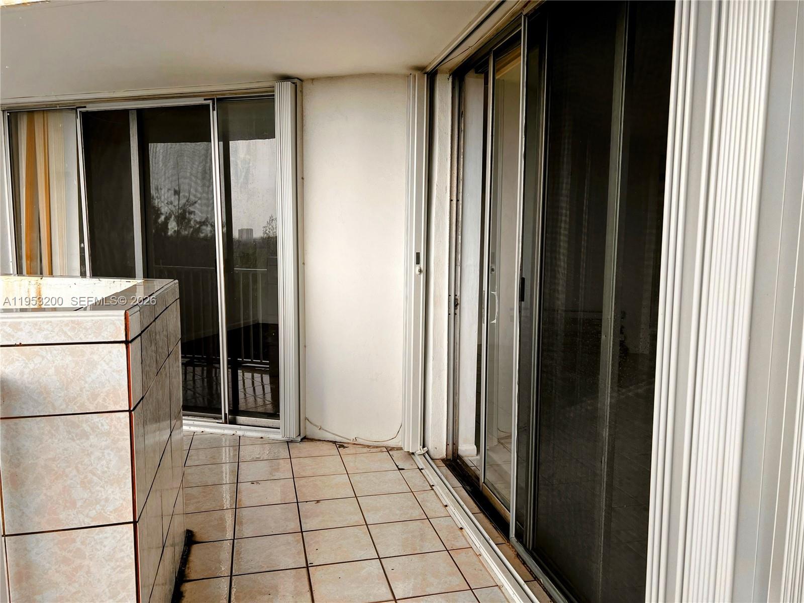 WILSHIRE CONDO - Residential