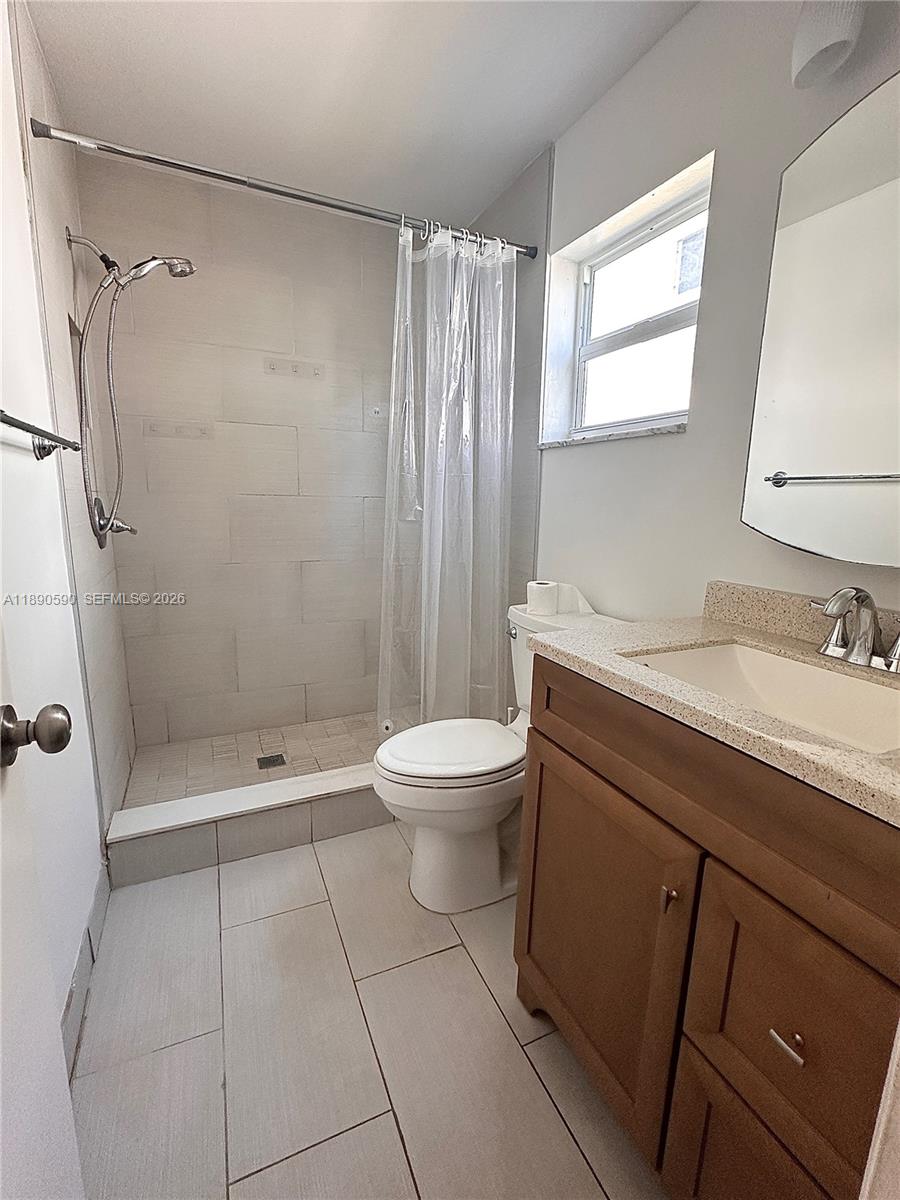 PALMVIEW CONDOMINIUM APAR - Residential