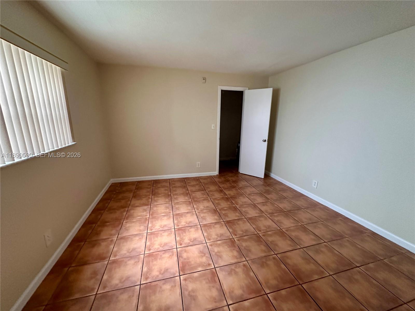 PALMVIEW CONDOMINIUM APAR - Residential