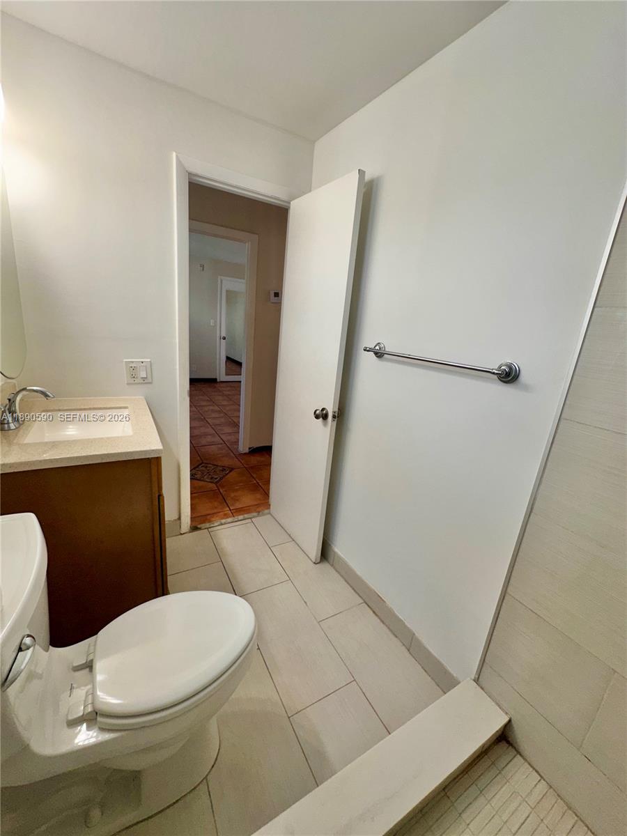 PALMVIEW CONDOMINIUM APAR - Residential