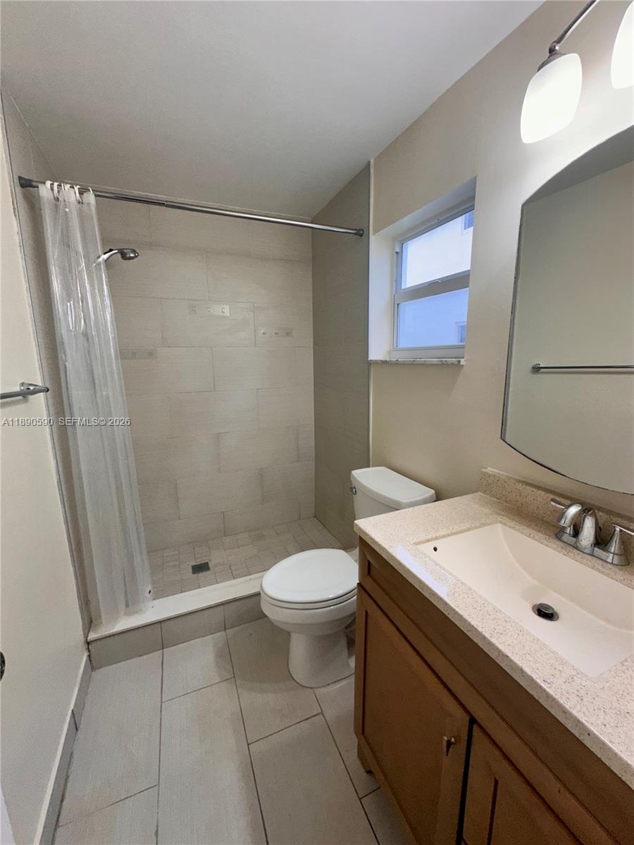 PALMVIEW CONDOMINIUM APAR - Residential