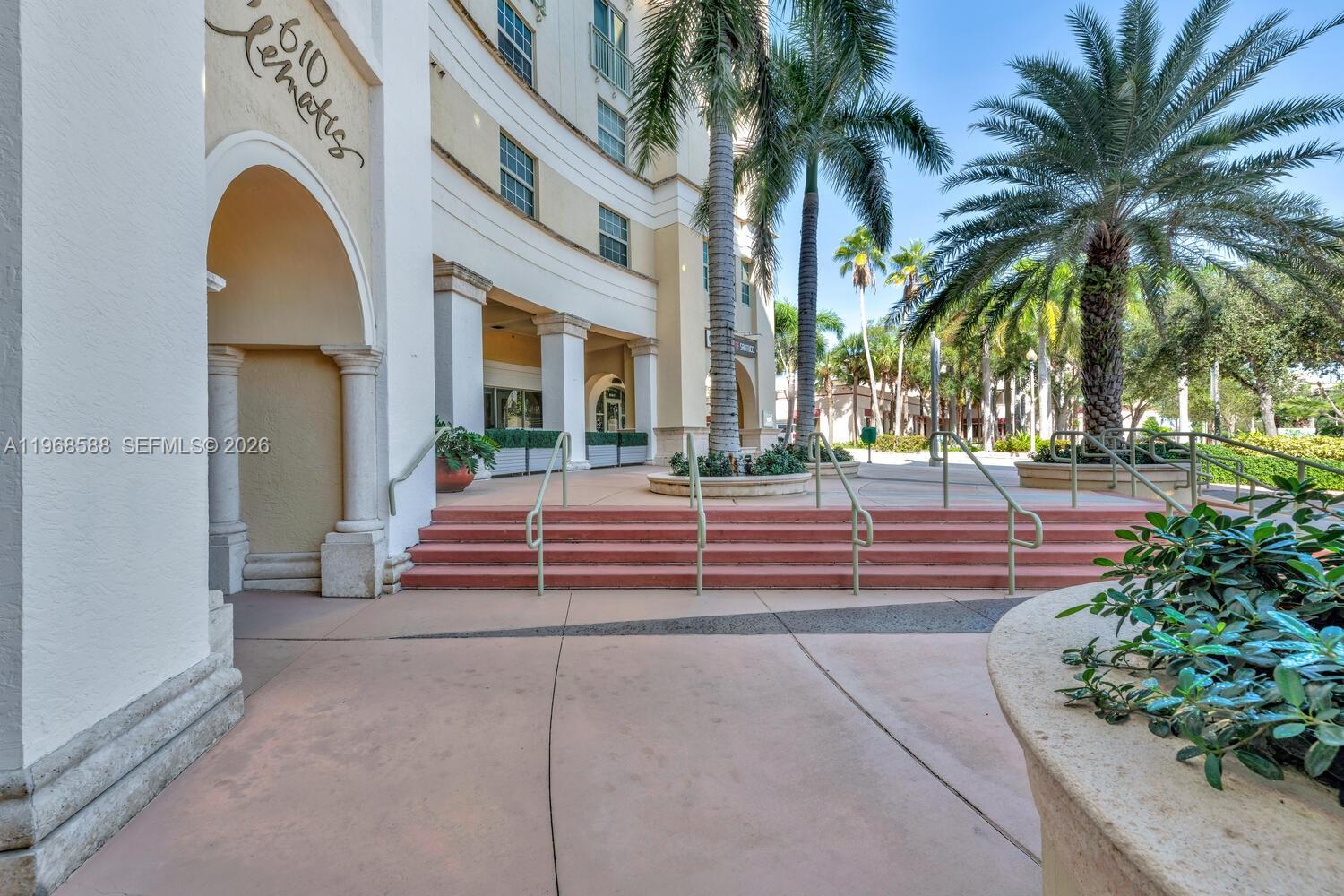 610 CLEMATIS CONDO - Residential