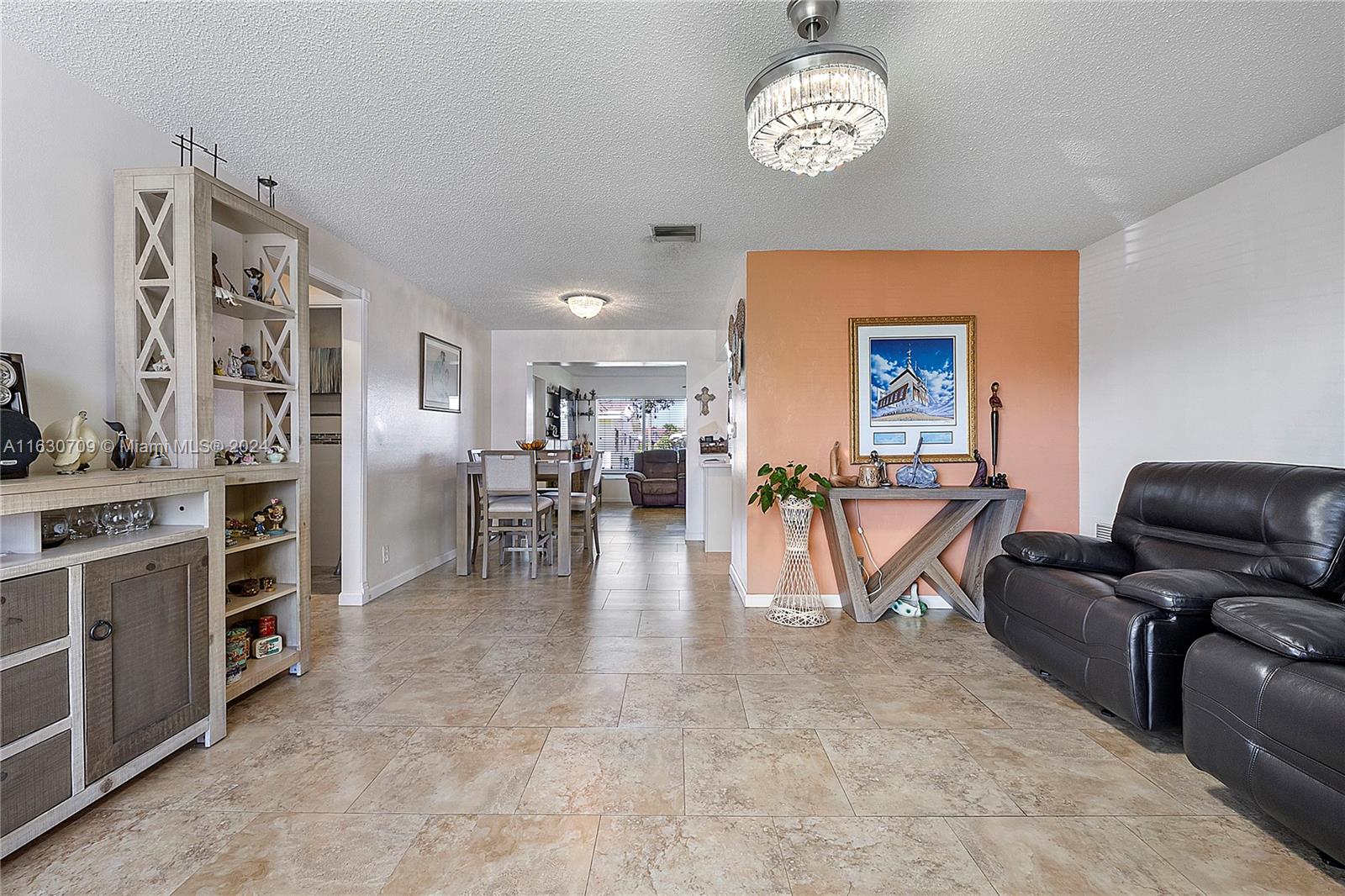 MAINLANDS OF TAMARAC LAKE - Residential