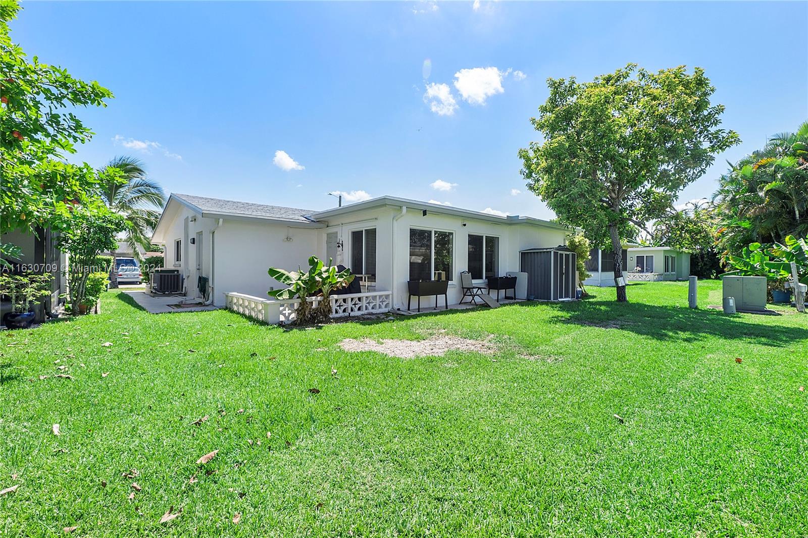 MAINLANDS OF TAMARAC LAKE - Residential