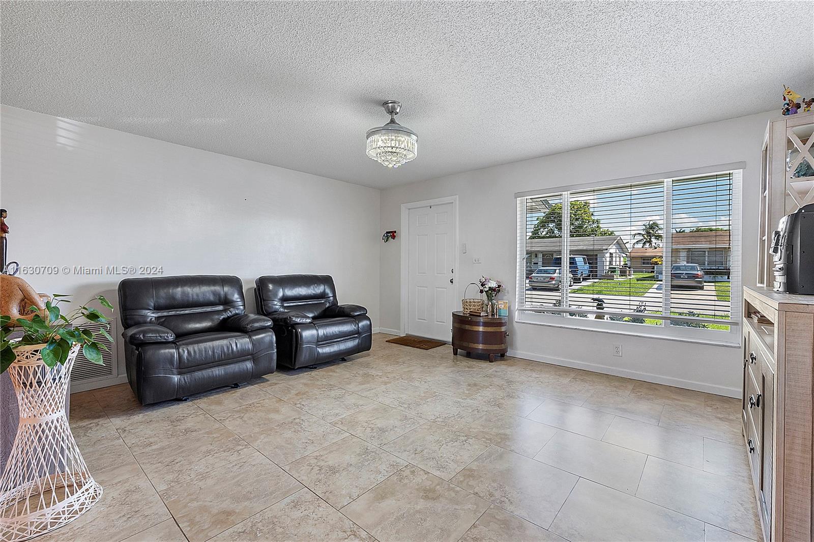 MAINLANDS OF TAMARAC LAKE - Residential