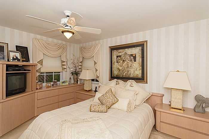 DORAL ESTATES VILLAS - Residential