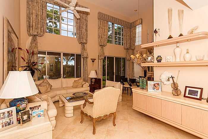 DORAL ESTATES VILLAS - Residential
