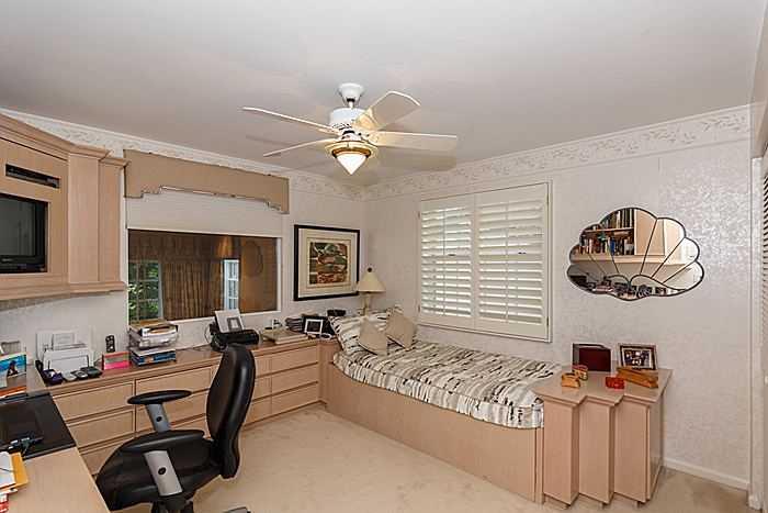 DORAL ESTATES VILLAS - Residential