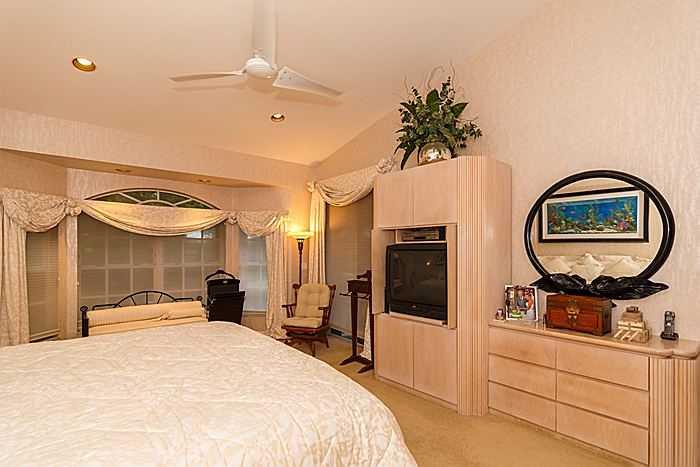 DORAL ESTATES VILLAS - Residential