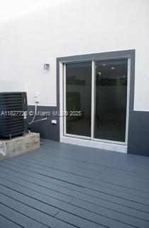 HOLLYWOOD LAWNS - Residential