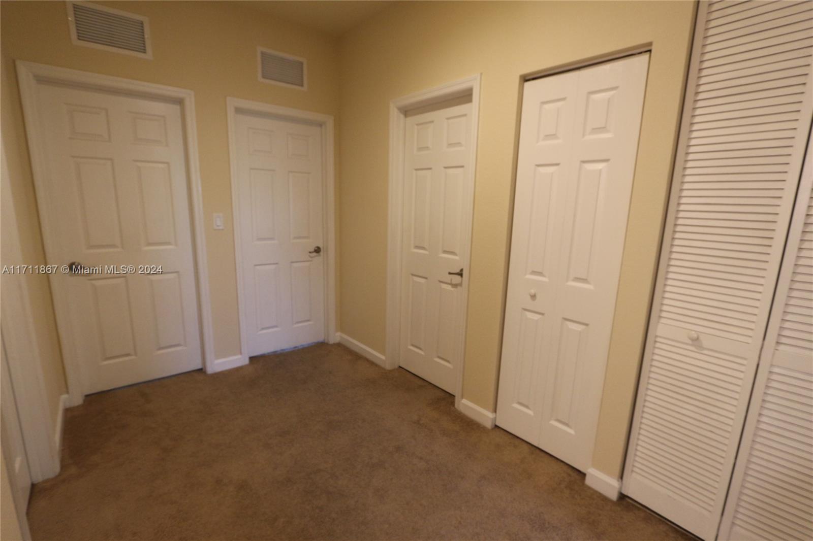 KENDALL SQUARE - Residential Lease