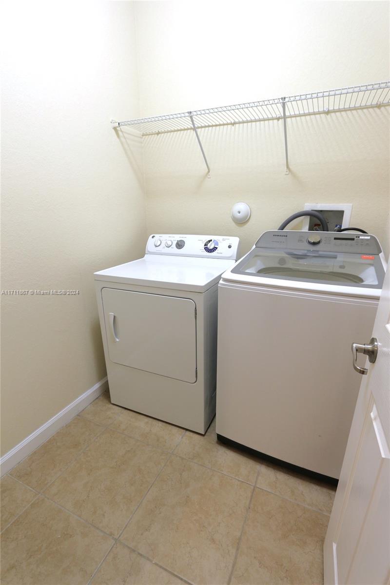 KENDALL SQUARE - Residential Lease