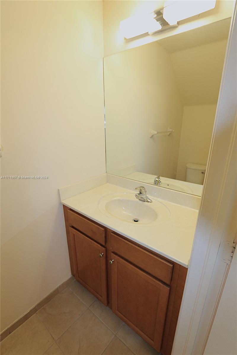 KENDALL SQUARE - Residential Lease