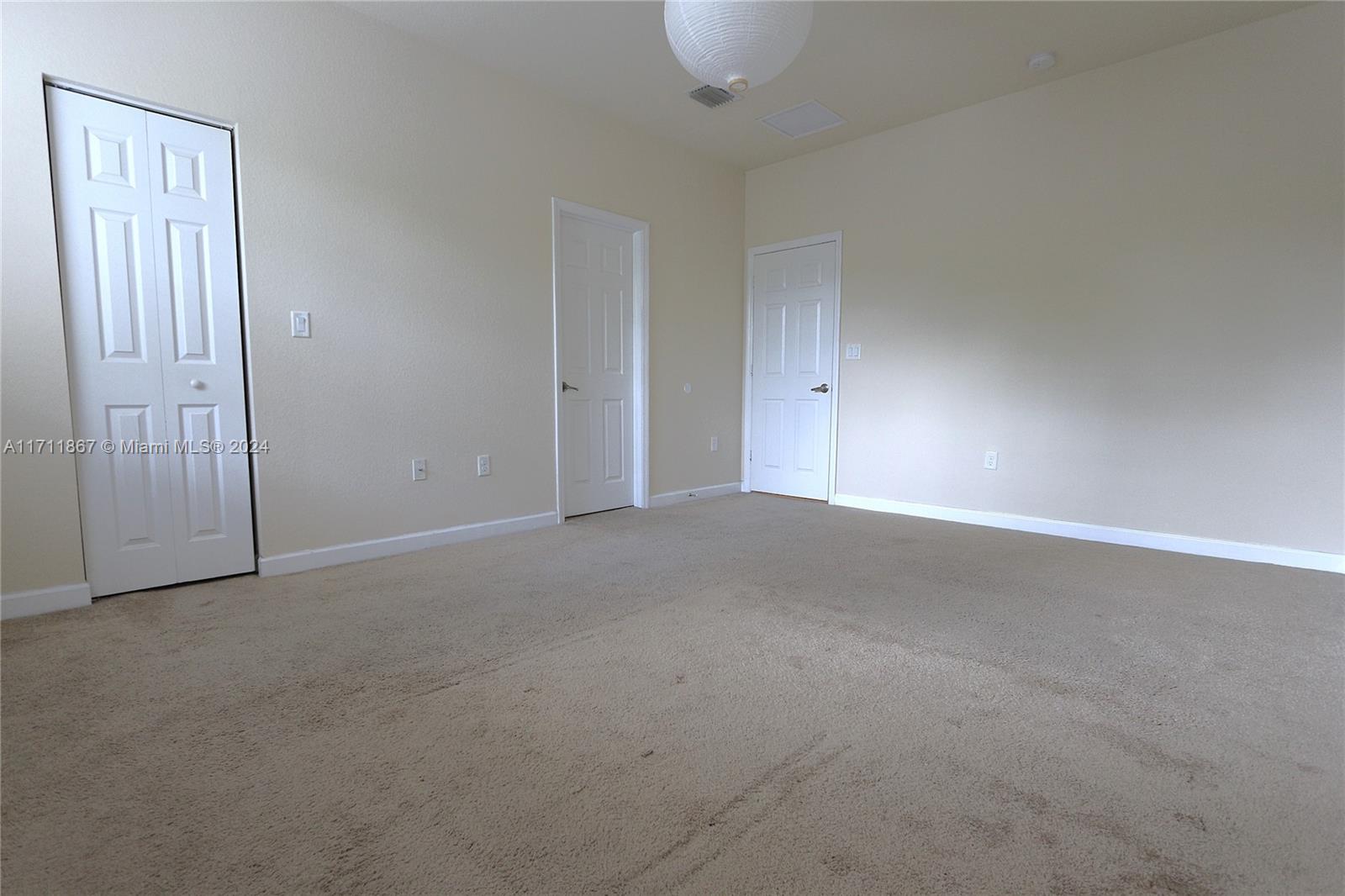 KENDALL SQUARE - Residential Lease