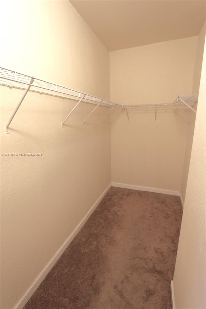 KENDALL SQUARE - Residential Lease