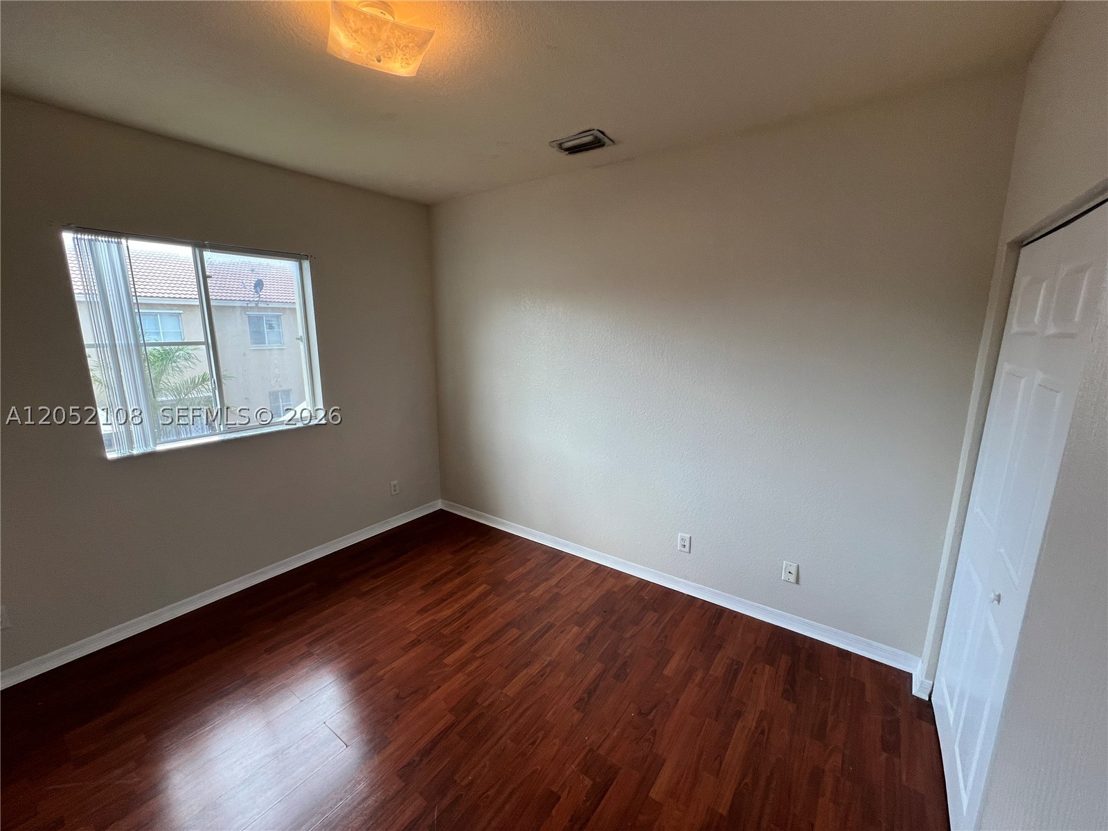 MOWRY VILLAS - Residential Lease