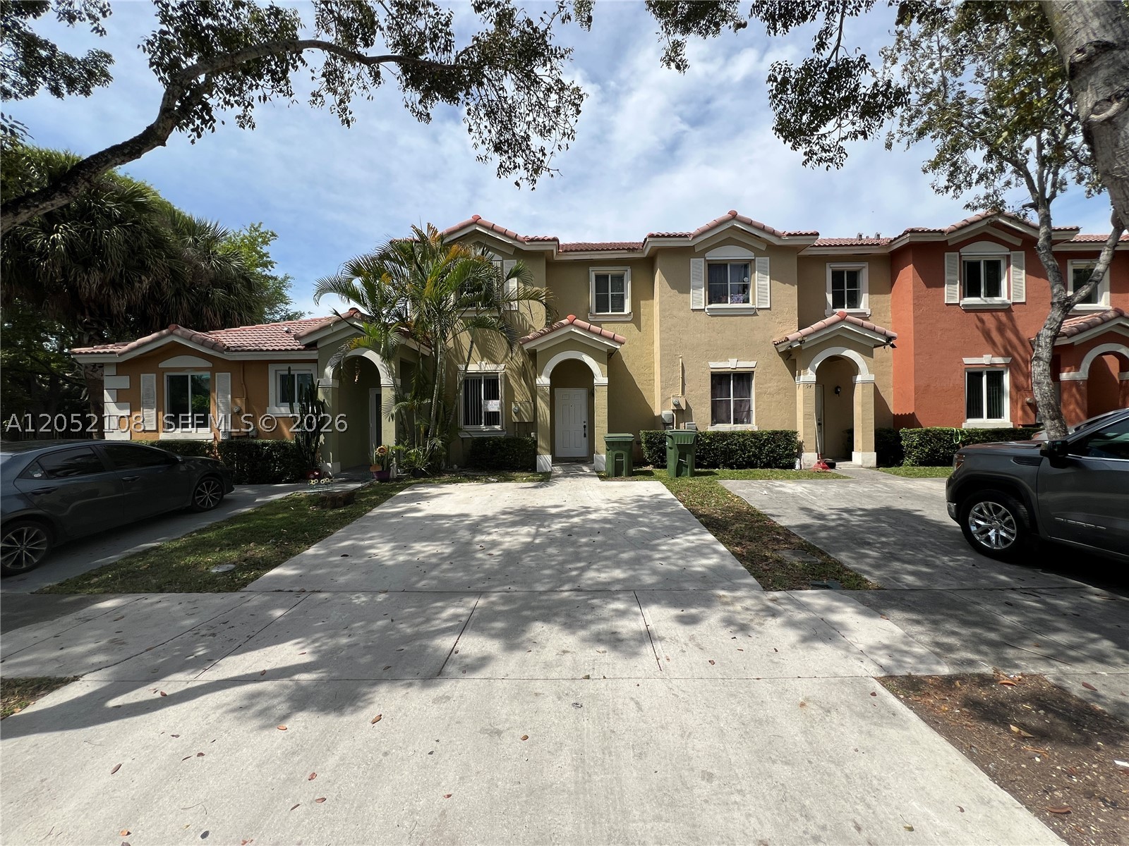 MOWRY VILLAS - Residential Lease