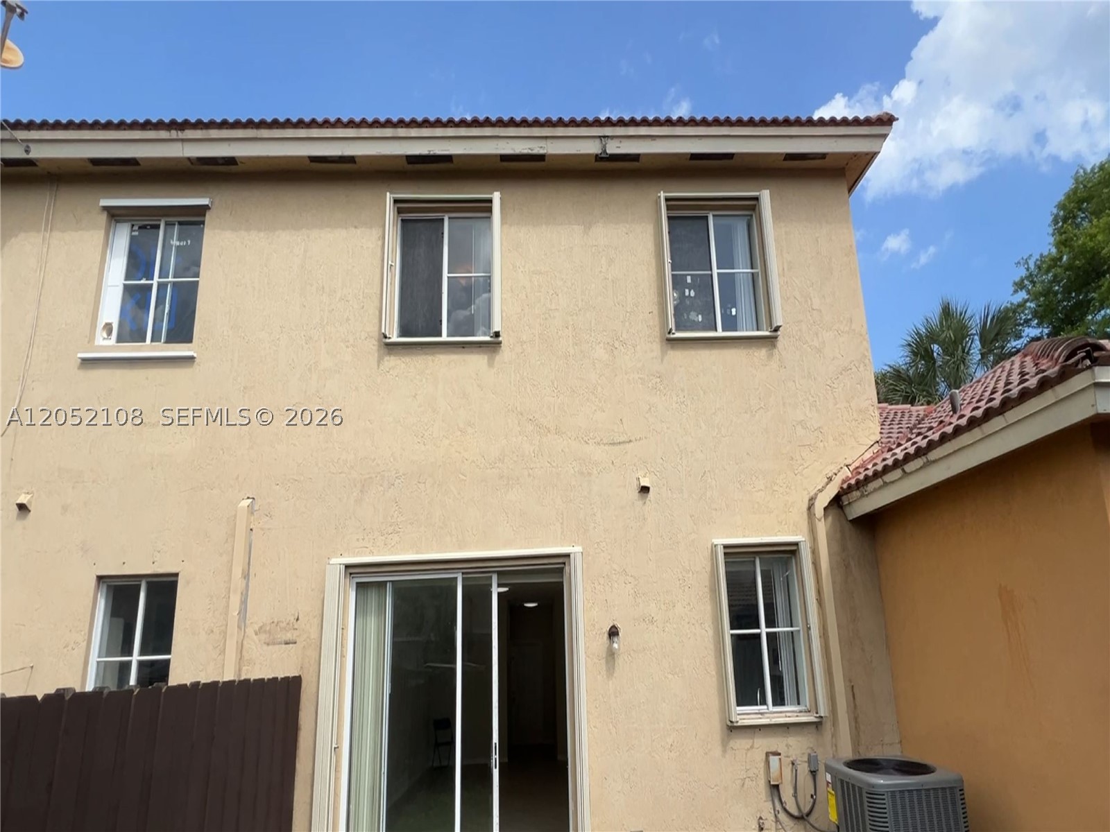 MOWRY VILLAS - Residential Lease