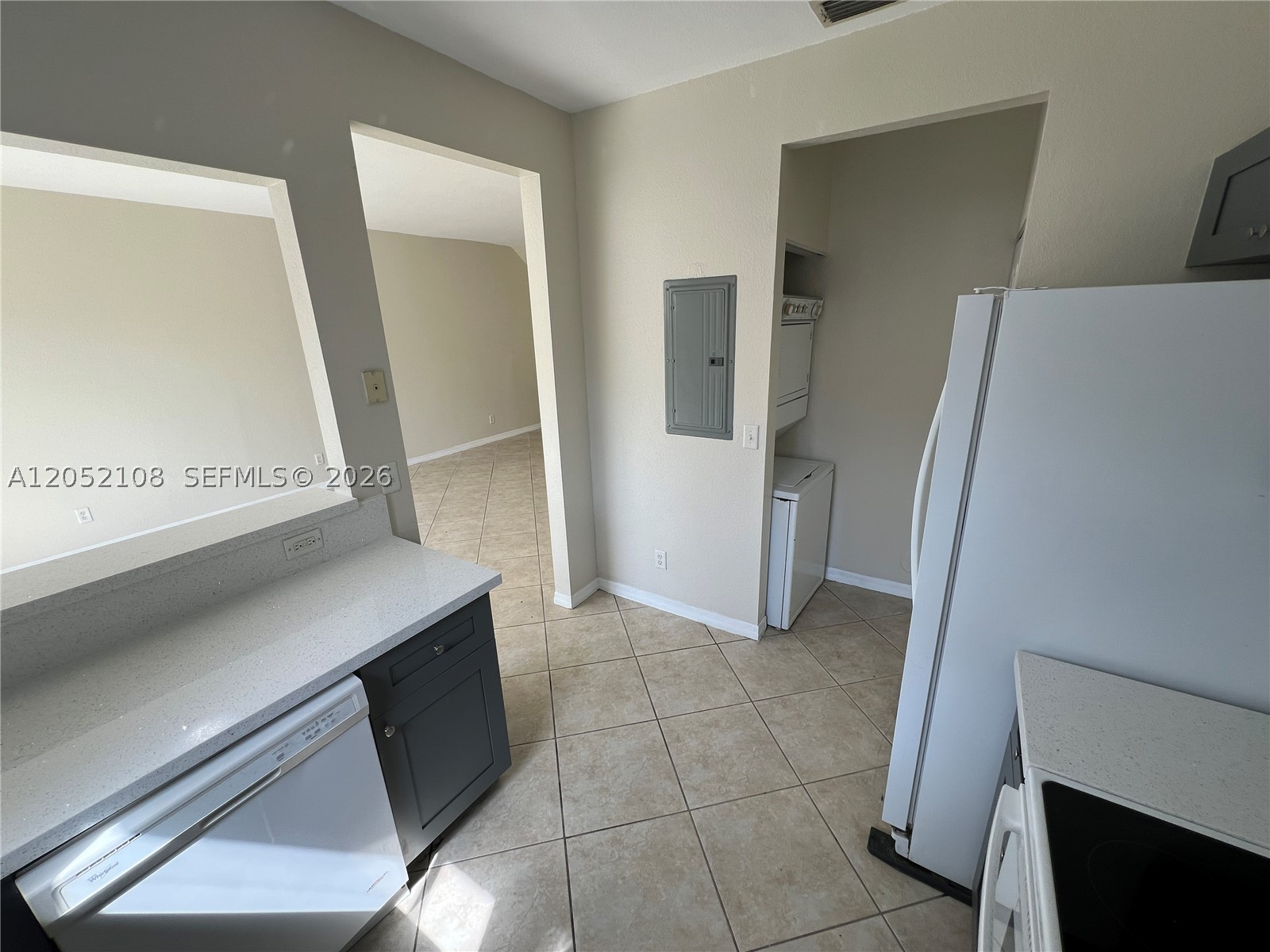 MOWRY VILLAS - Residential Lease