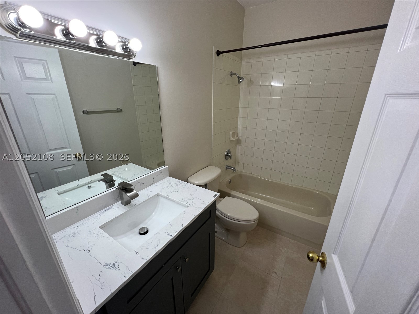 MOWRY VILLAS - Residential Lease