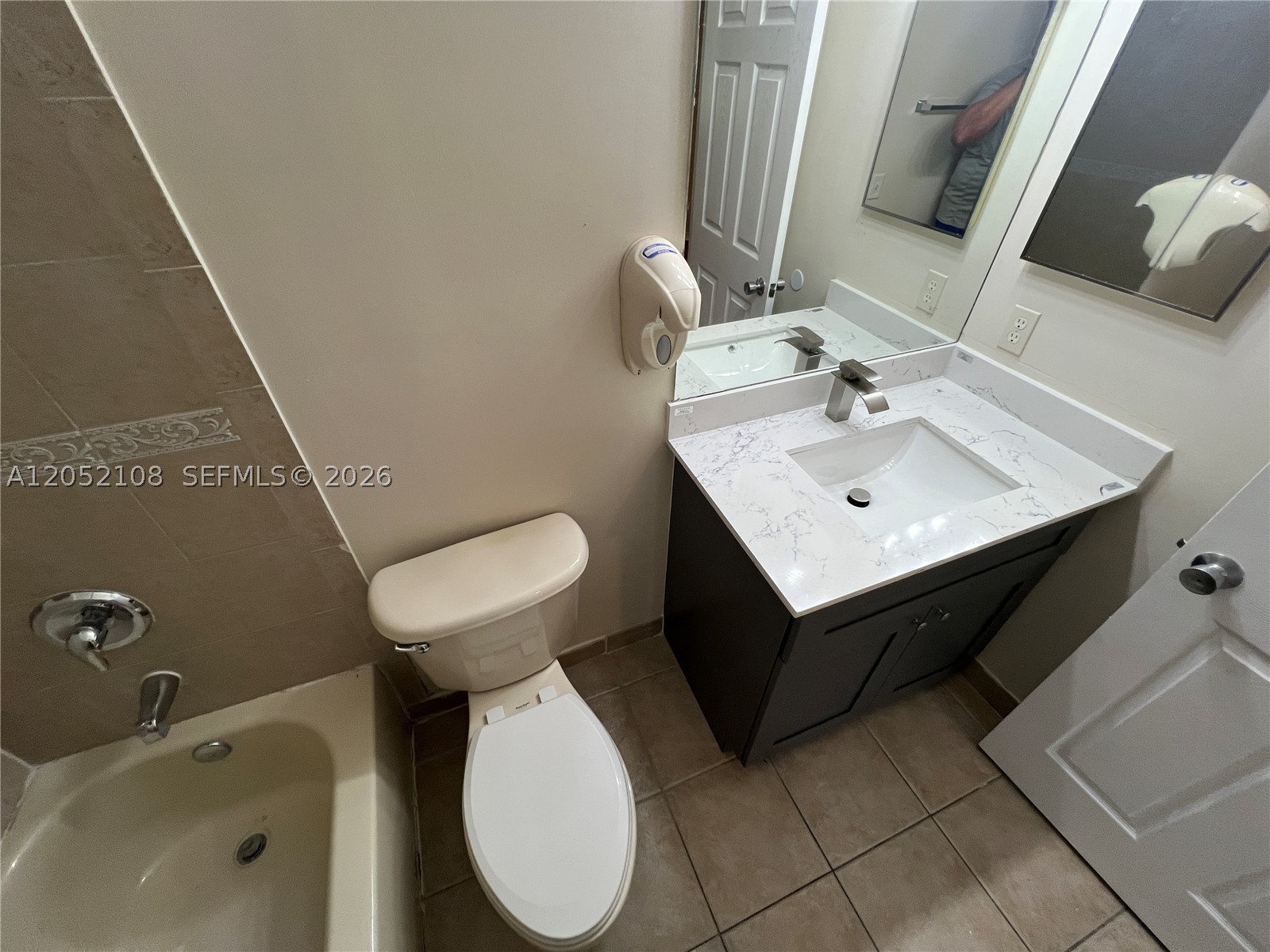 MOWRY VILLAS - Residential Lease
