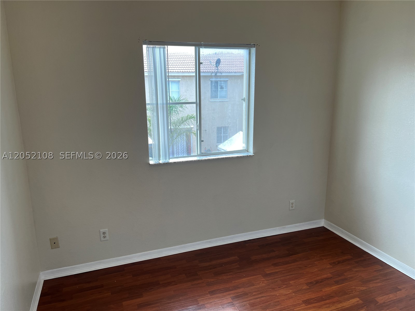 MOWRY VILLAS - Residential Lease