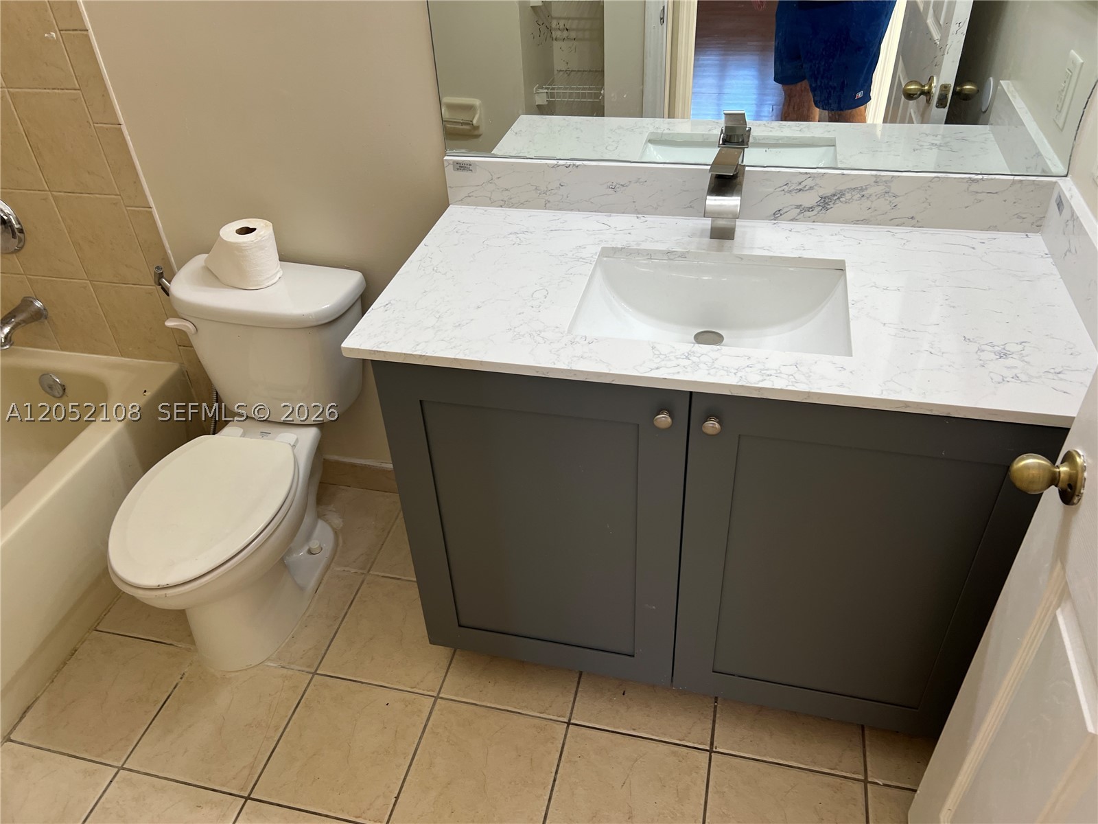 MOWRY VILLAS - Residential Lease