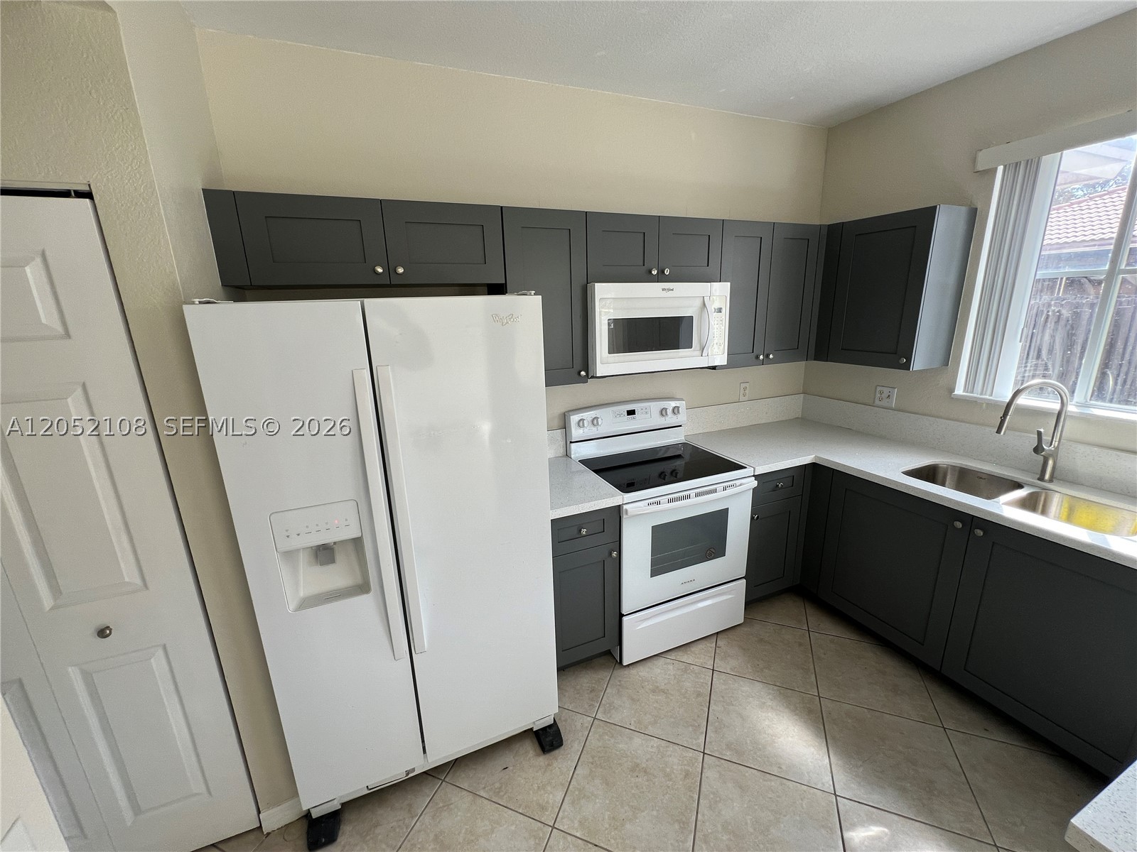 MOWRY VILLAS - Residential Lease