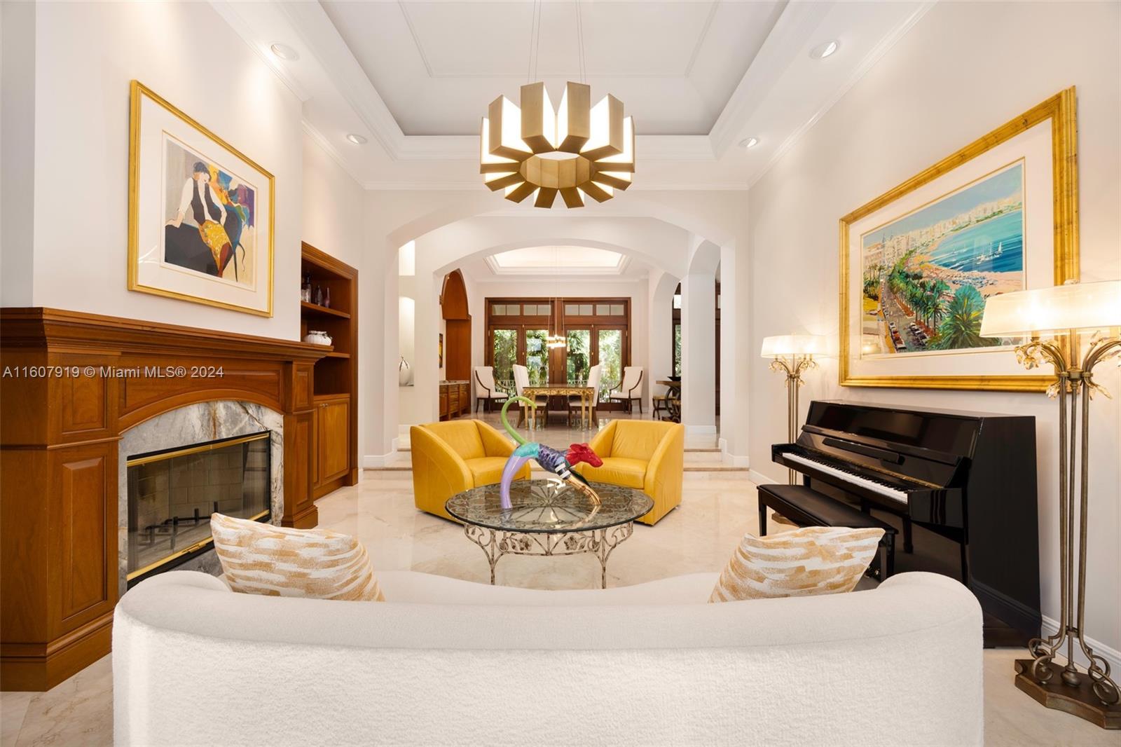 HELMS COUNTRY ESTATES RE- - Residential