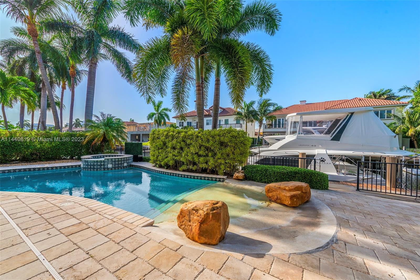 TROPIC ISLE 2ND SEC - Residential