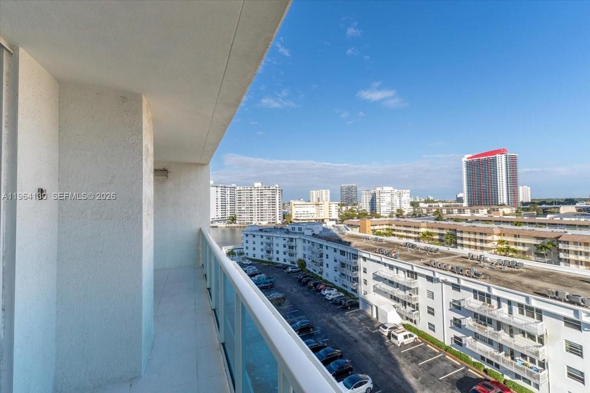 OCEAN MARINE YACHT CLUB C - Residential