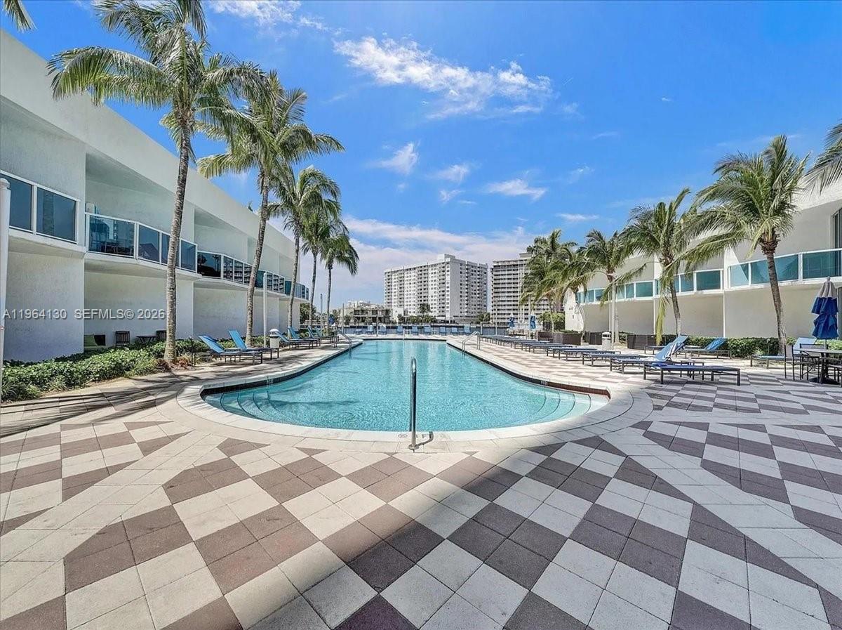 OCEAN MARINE YACHT CLUB C - Residential