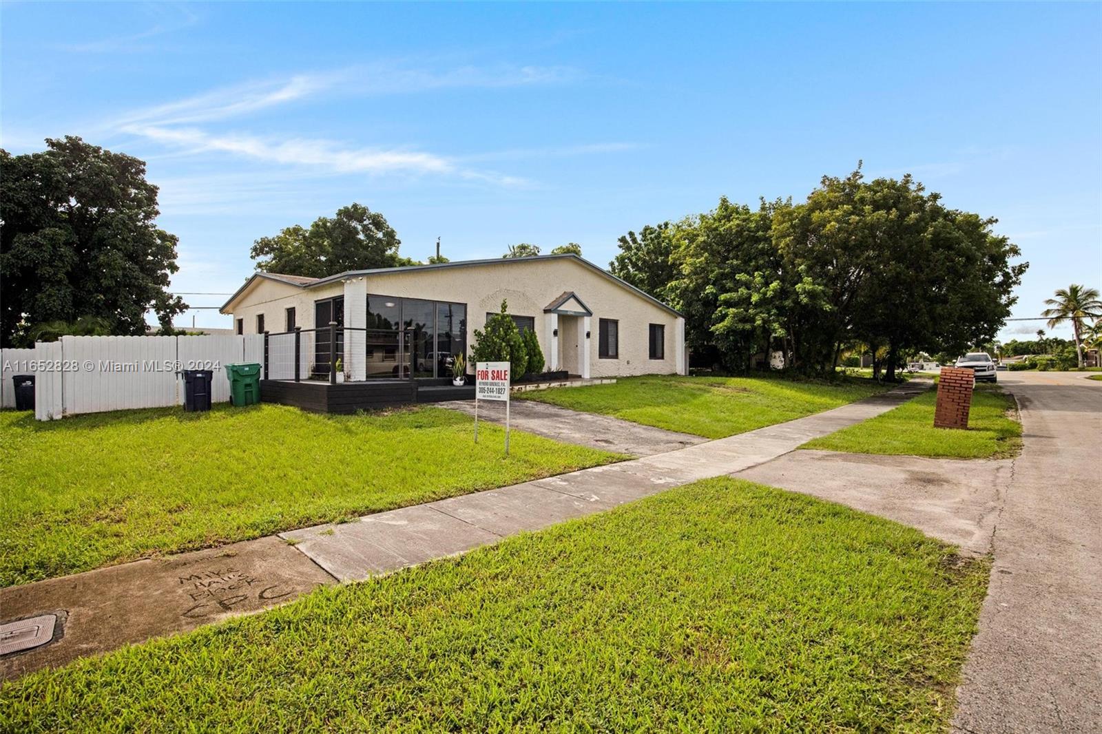 FAIRWAY HOUSE SEC 1 - Residential