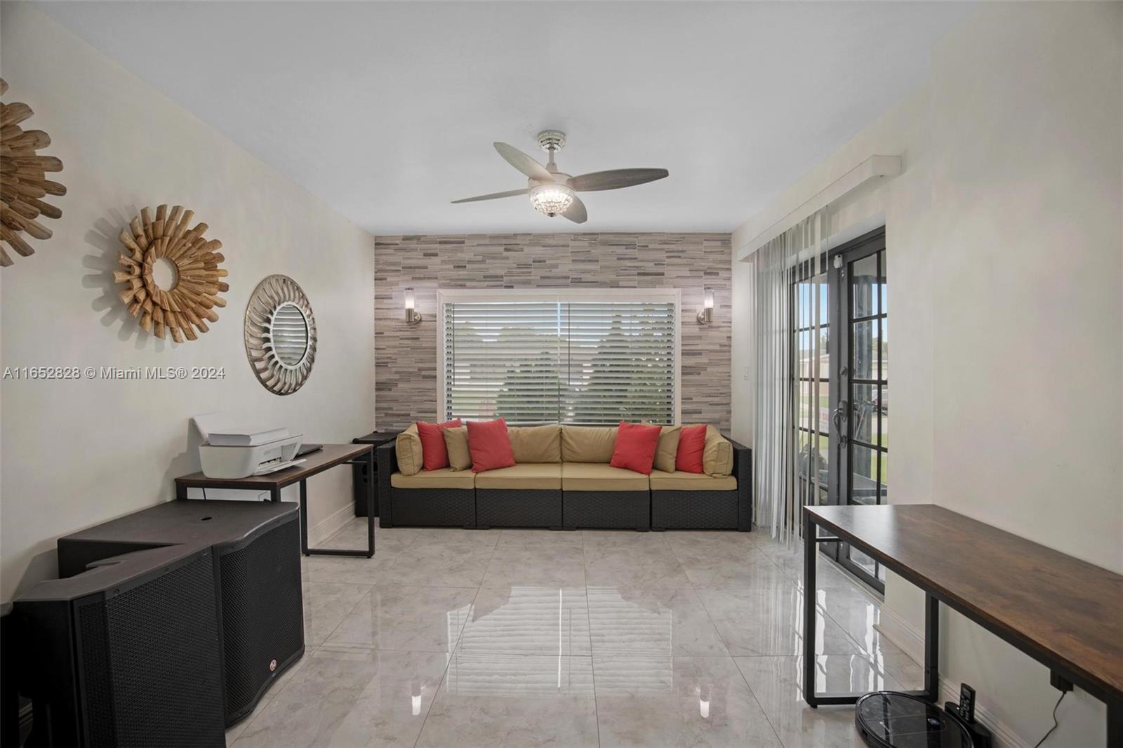 FAIRWAY HOUSE SEC 1 - Residential