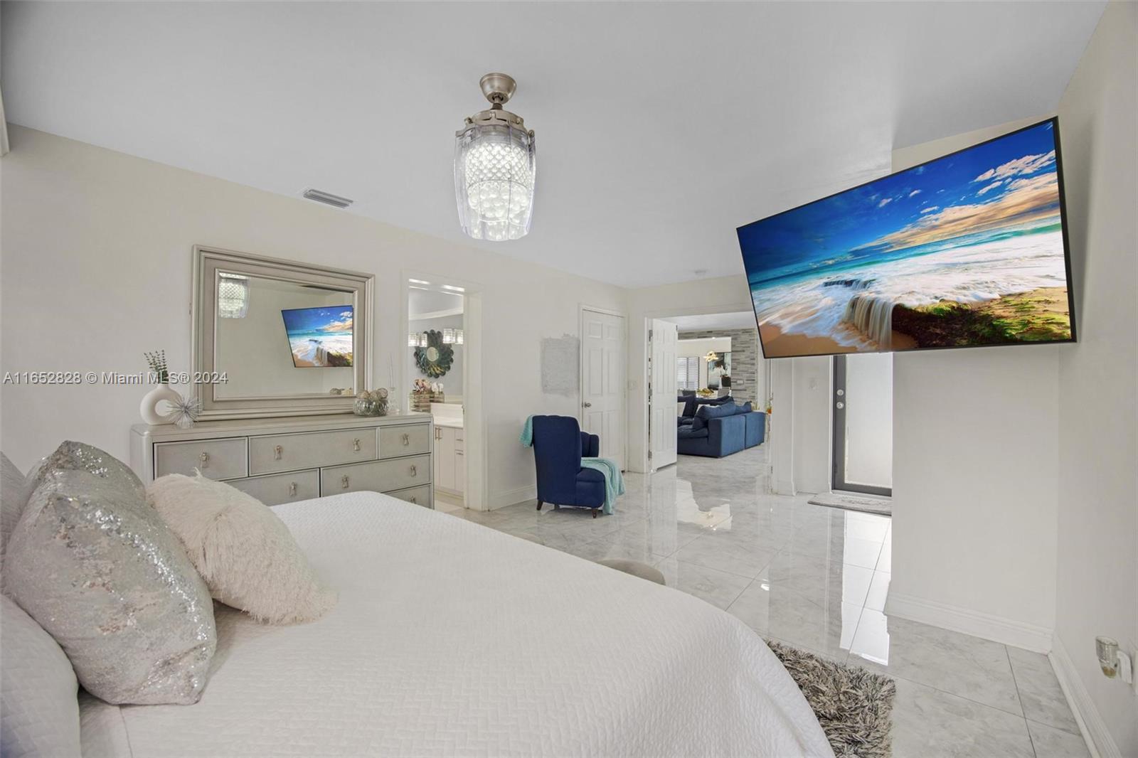 FAIRWAY HOUSE SEC 1 - Residential