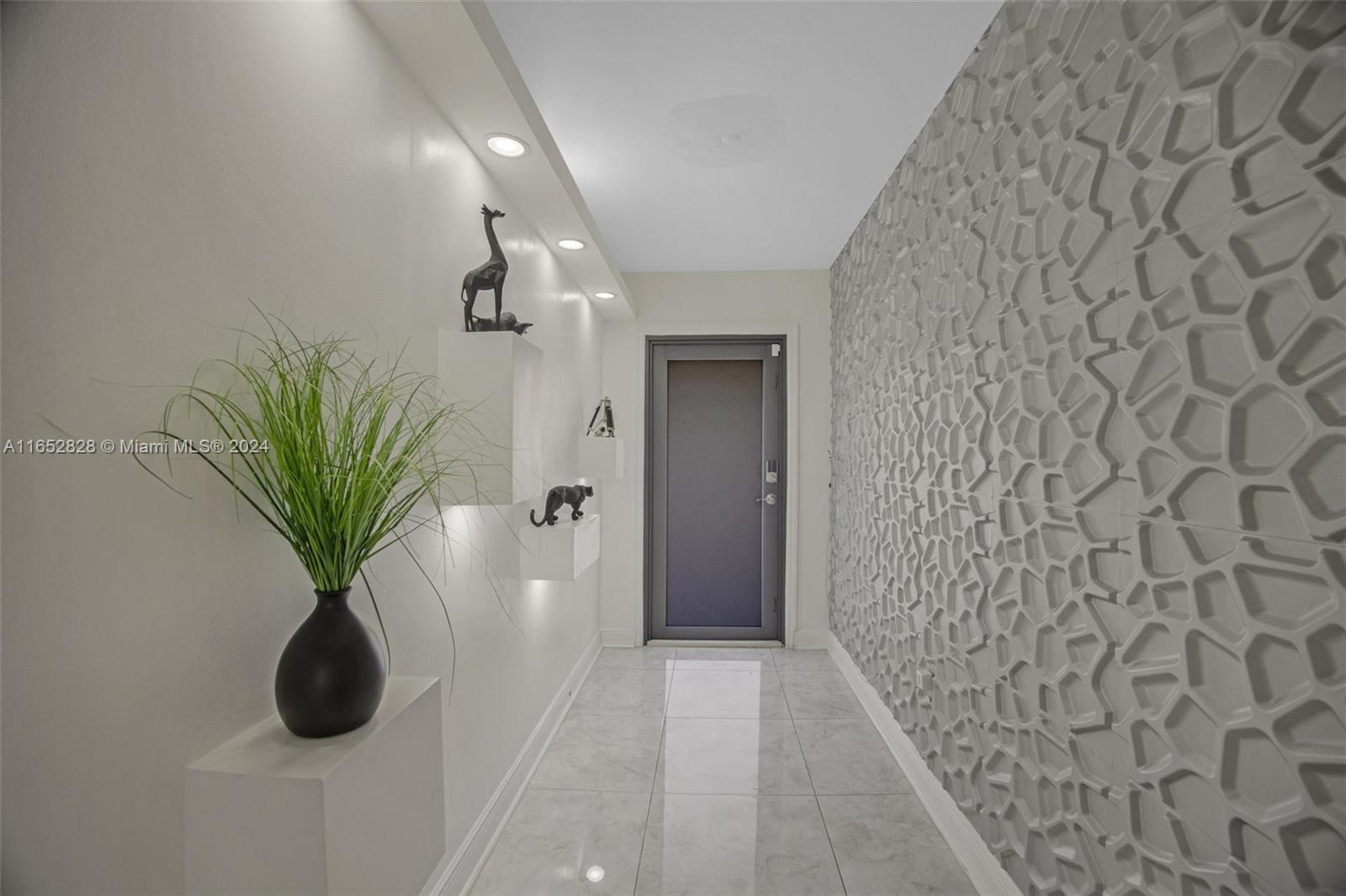 FAIRWAY HOUSE SEC 1 - Residential