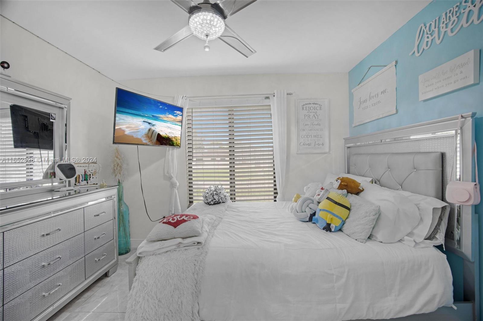 FAIRWAY HOUSE SEC 1 - Residential
