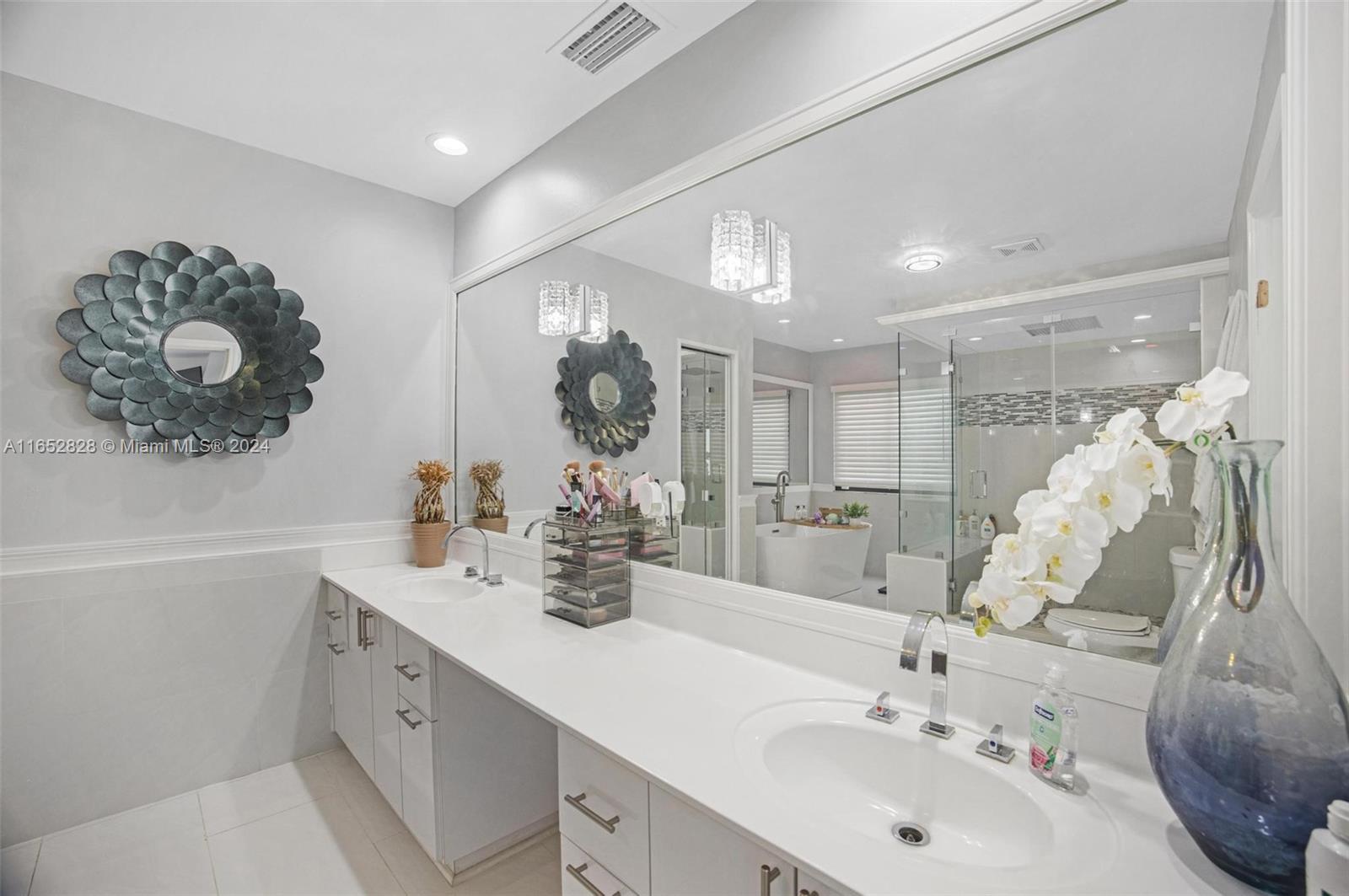FAIRWAY HOUSE SEC 1 - Residential