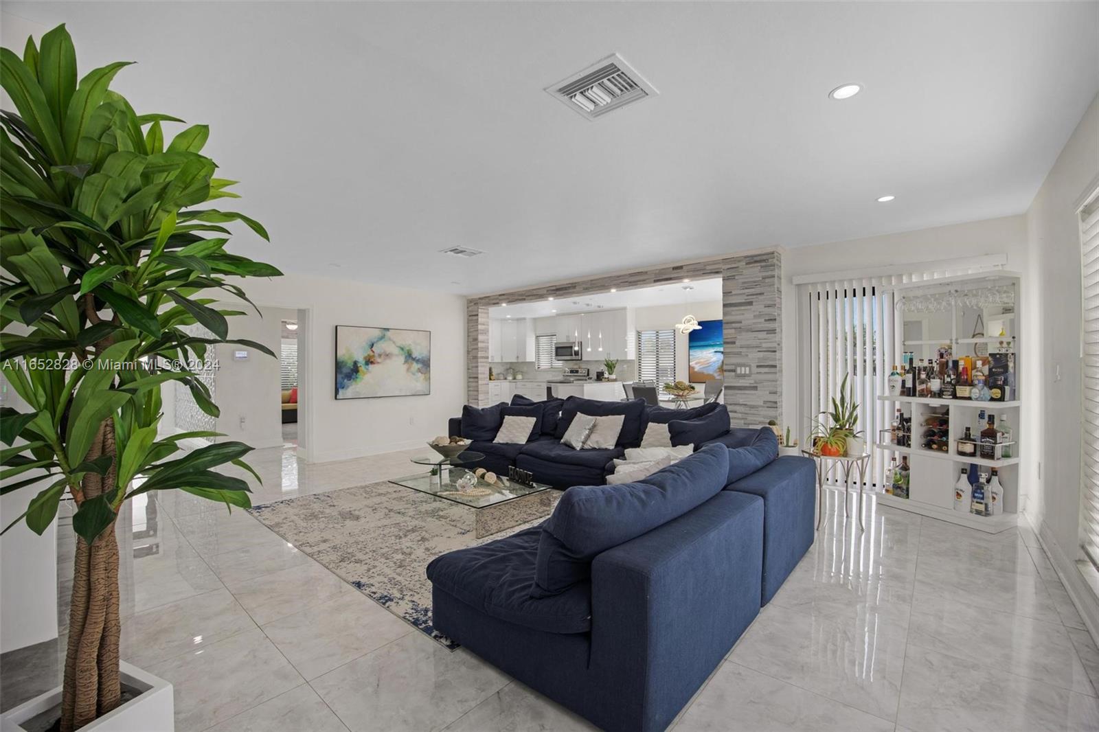 FAIRWAY HOUSE SEC 1 - Residential