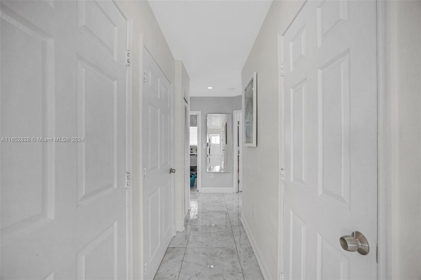 FAIRWAY HOUSE SEC 1 - Residential