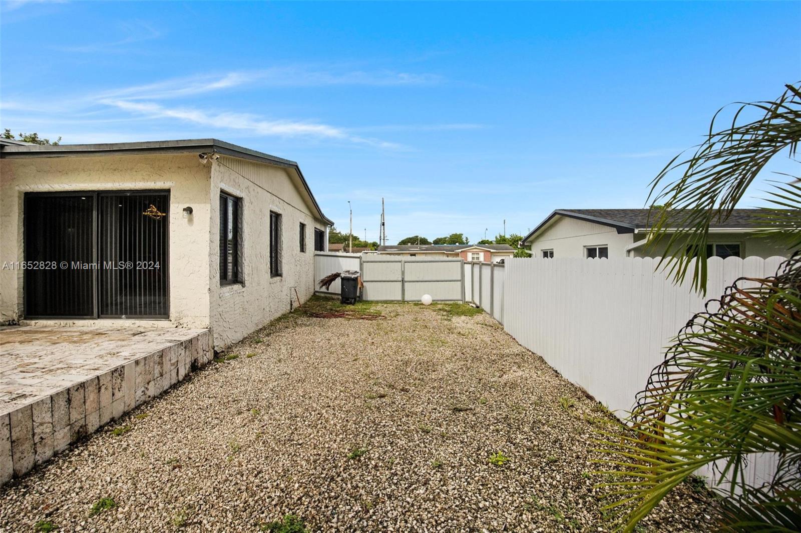 FAIRWAY HOUSE SEC 1 - Residential