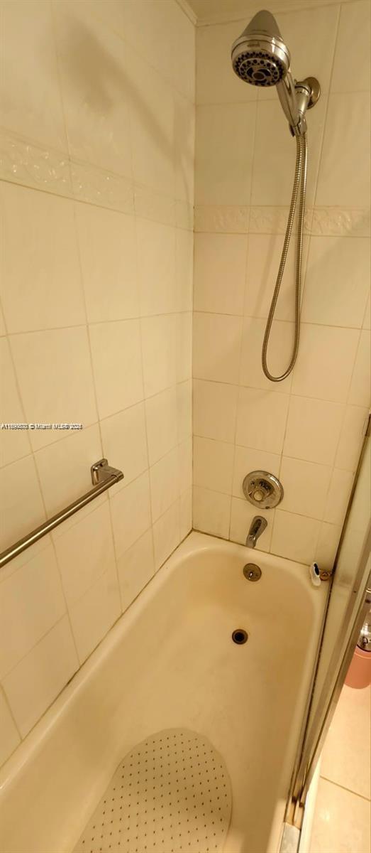 ELLESMERE D CONDO - Residential