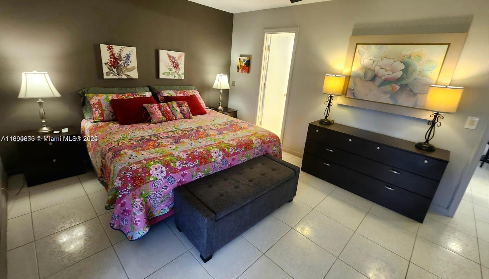 ELLESMERE D CONDO - Residential