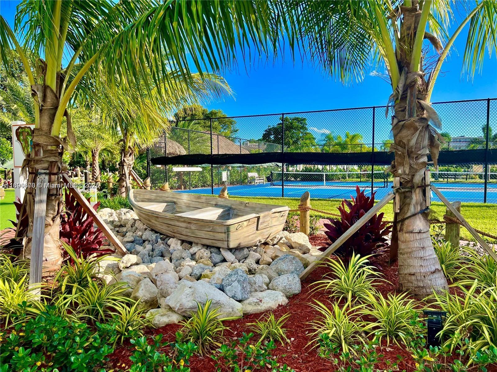ELLESMERE D CONDO - Residential
