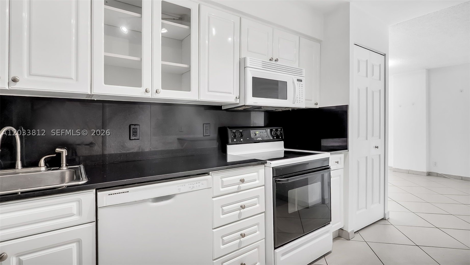 AQUASOL CONDO - Residential Lease