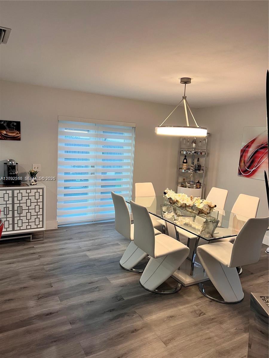 BANYAN ESTATES - Residential Lease