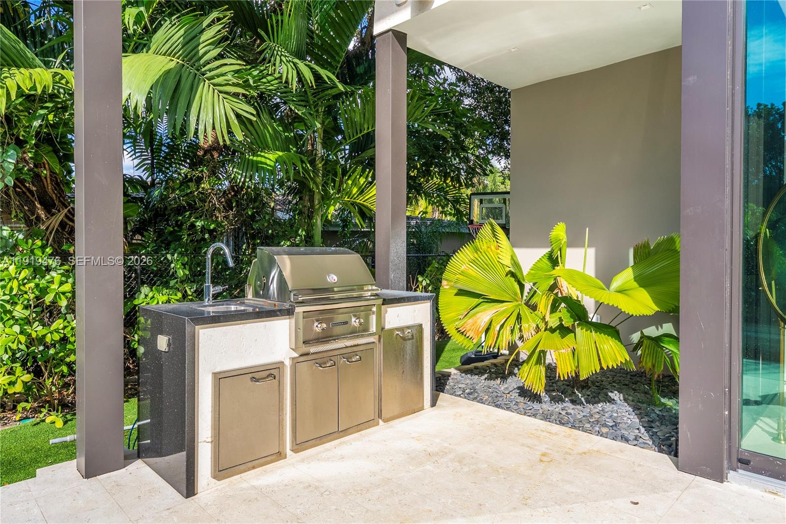 BAY LURE - Residential