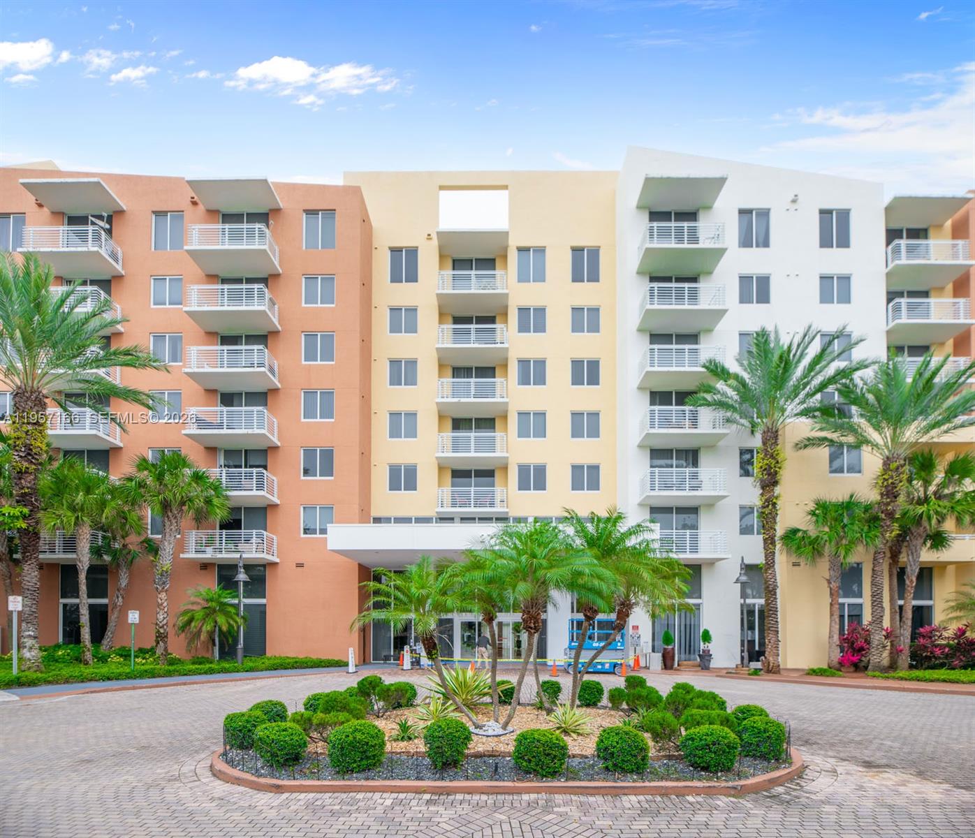 VENTURE AT AVENTURA WEST - Residential