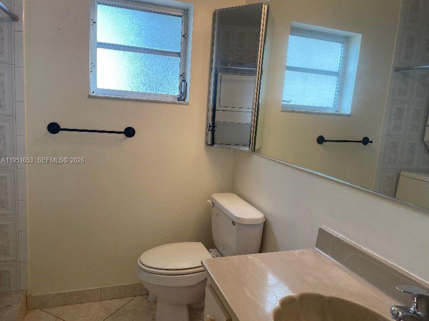 BEVERLY HILLS CONDO NUMBE - Residential